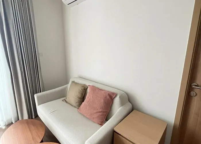 Apartment In Near International Airport *