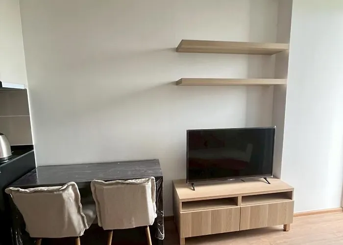 Apartment In Near International Airport
